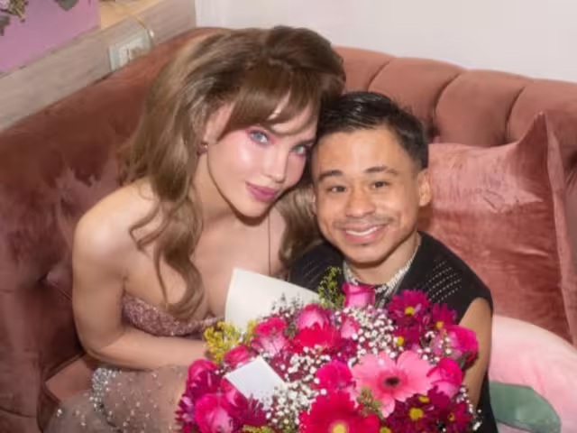 Belinda conoció a Abelito y lo cargó de la emoción | VIDEO